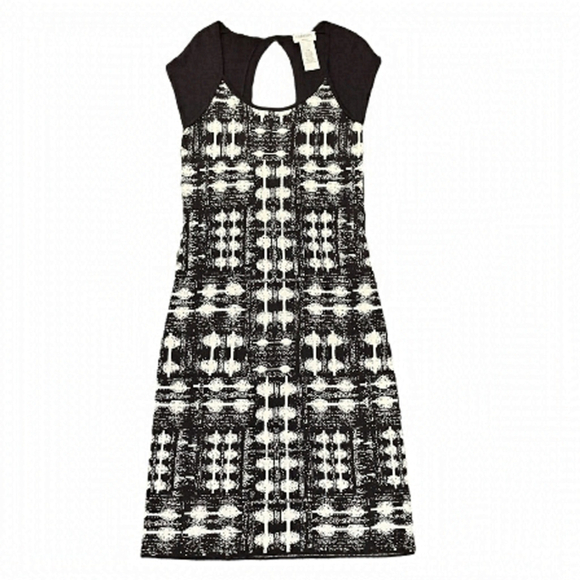 CARMEN Marc Valvo Navy & White Knit Dress with Cap Sleeves & Back Cut Out - Picture 1 of 14